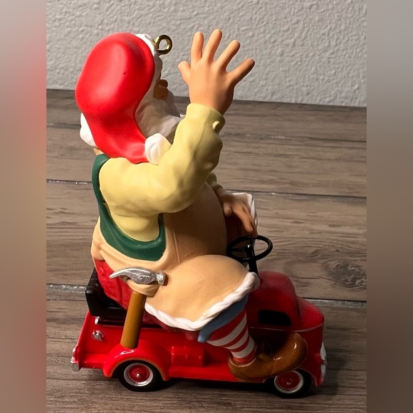 Hallmark Keepsake Christmas Ornament NIB 2022 Toymaker Santa #23 In Series - Picture 5 of 11